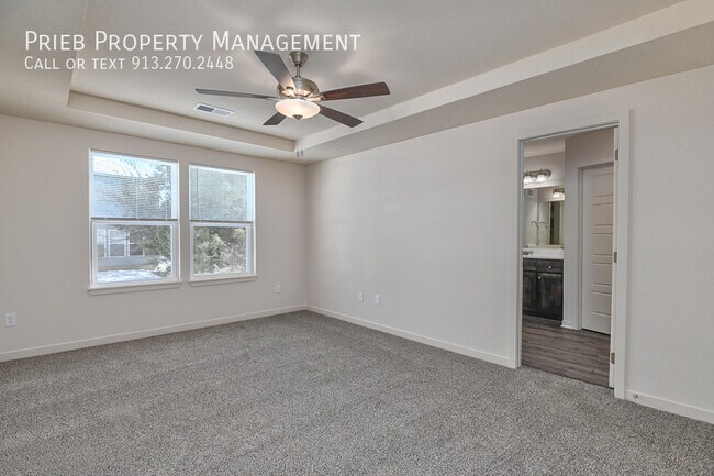 Building Photo - 3225 N 103rd Pl