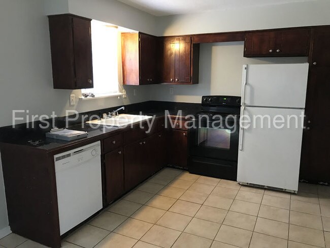 Building Photo - 1407 Mana Ln