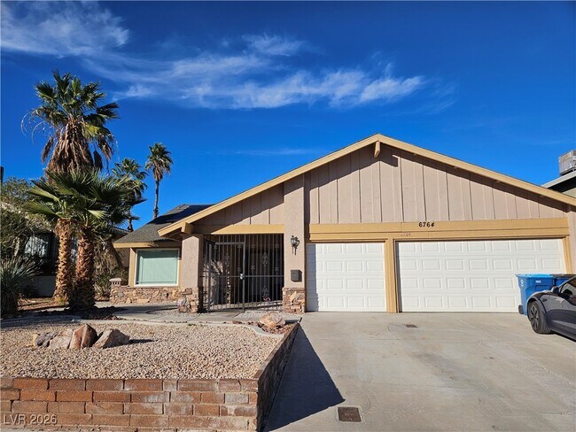 Building Photo - 6764 Groveview Ln