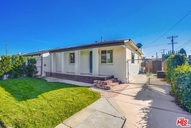 Building Photo - 11310 Argan Ave