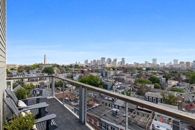 Building Photo - 284 Bunker Hill St