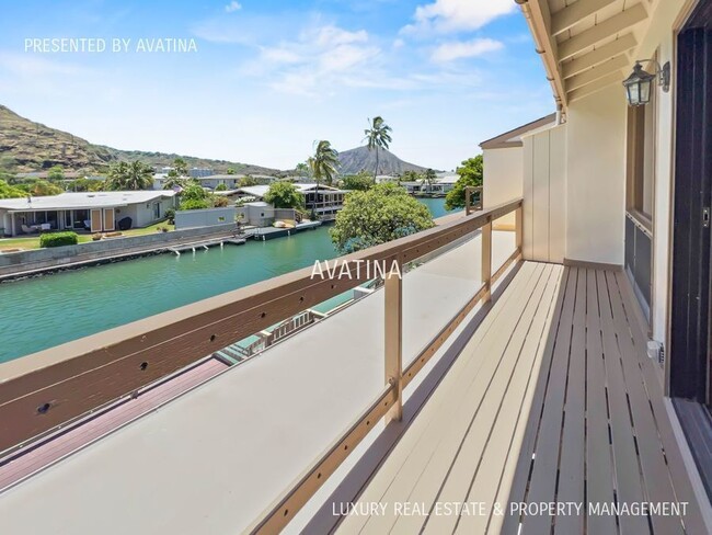 Building Photo - 6370 Hawaii Kai Dr