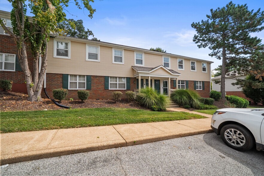 Building Photo - 1614 Thrush Ter