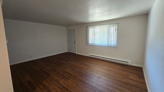 Interior Photo - 1627 West 7th