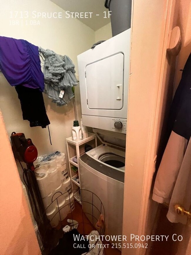 Building Photo - 1713 Spruce St