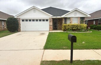 Building Photo - 2700 Hampton Park Cir