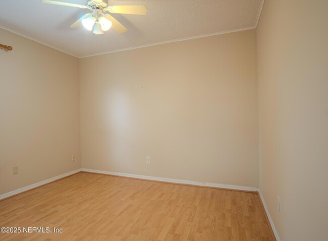 Building Photo - 11048 Ridge Point Dr