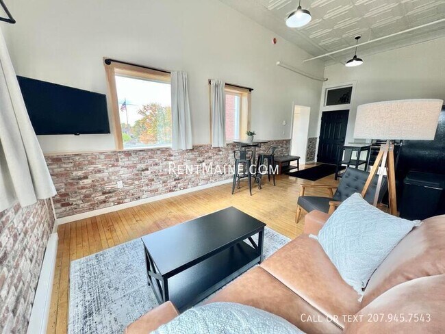 Building Photo - 113 N Lancey St