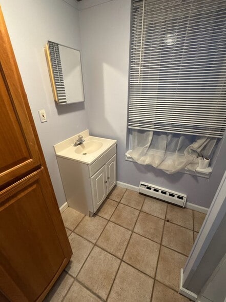 Building Photo - 1909 Chestnut St