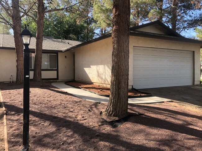 Building Photo - Coming soon!  3 bedroom 2 bath Home in a g...