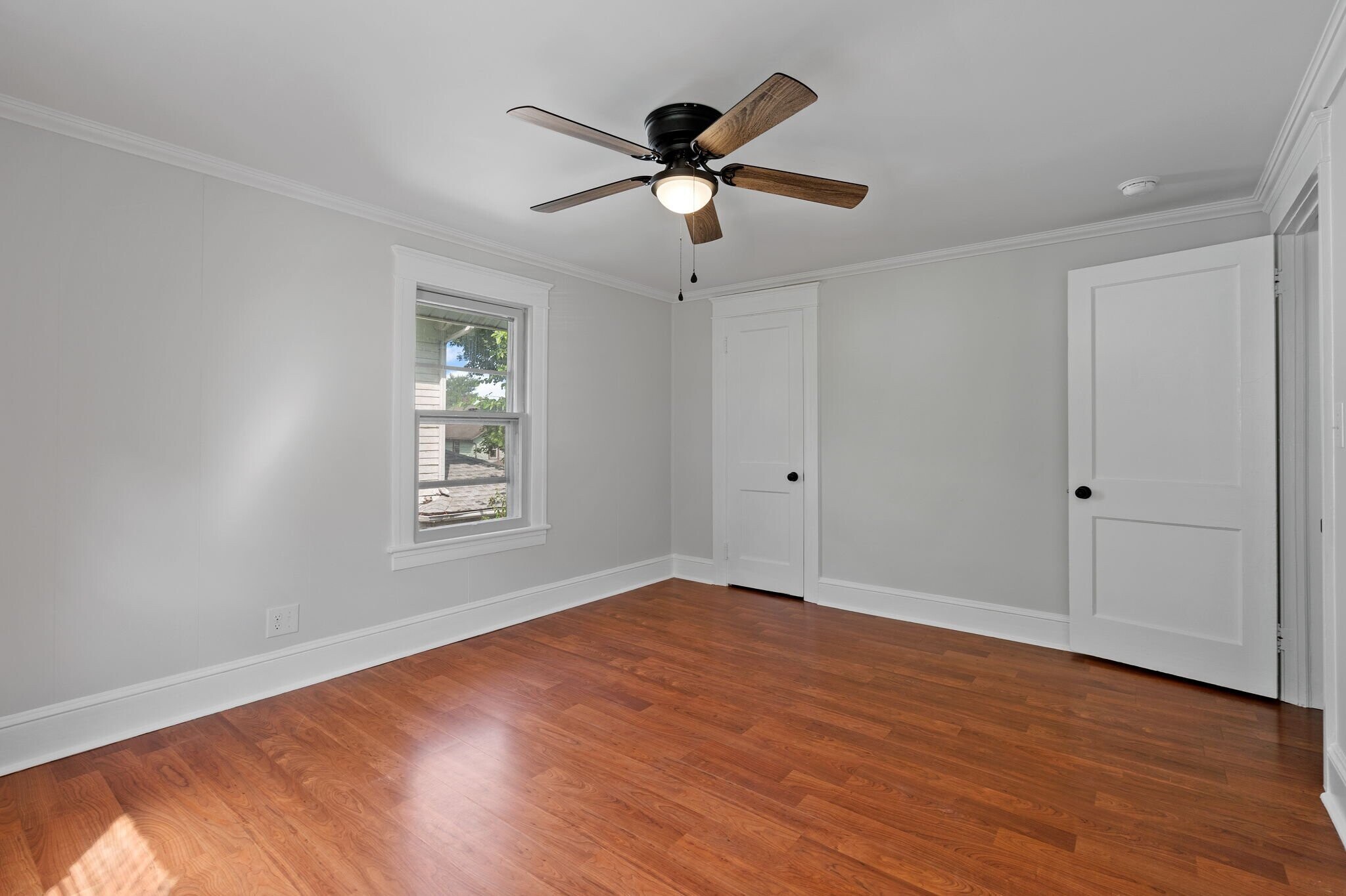 Building Photo - 114 Linderman Ave