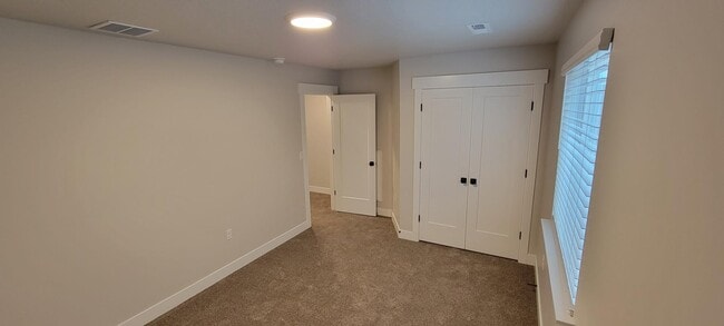 Building Photo - 12307 Eovaldi Ave