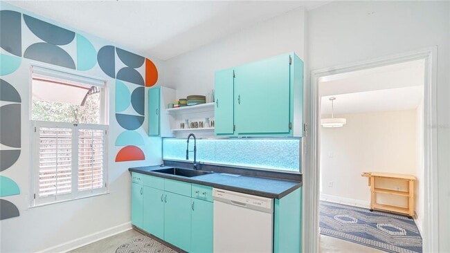 Building Photo - 2506 Formosa Ave