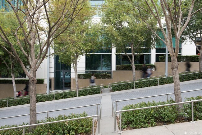 Building Photo - 401 Harrison St