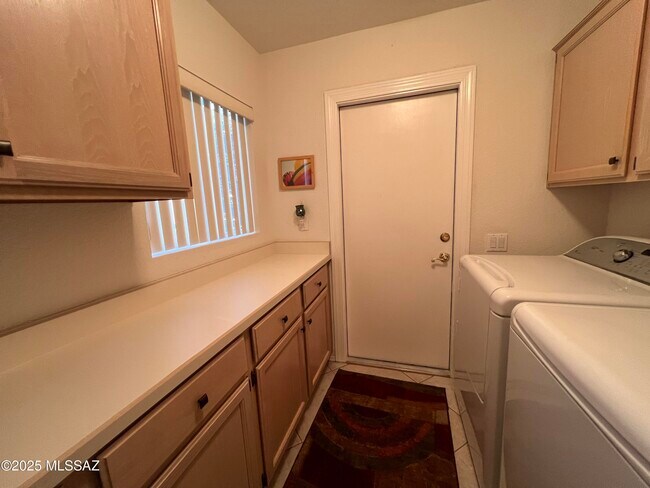 Building Photo - 1851 E Lone Rider Way