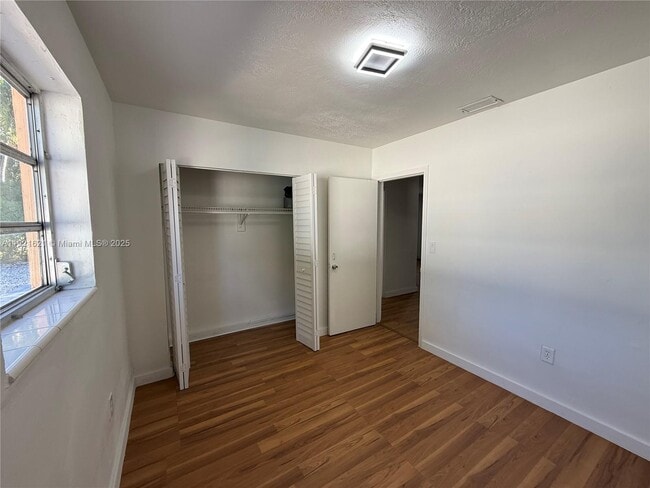 Building Photo - 6301 Moseley St