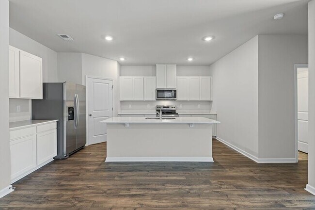 Building Photo - 4340 Oswin Dr