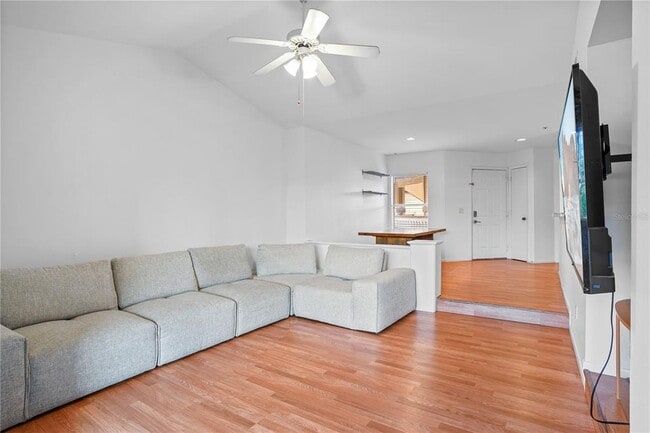 Building Photo - 494 N Pin Oak Pl