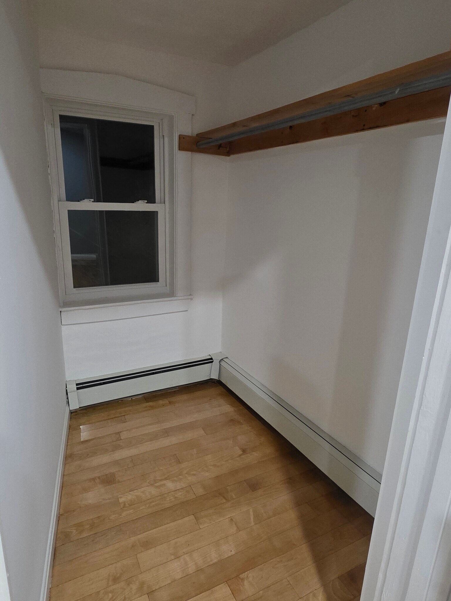 Building Photo - 18 Mascot St