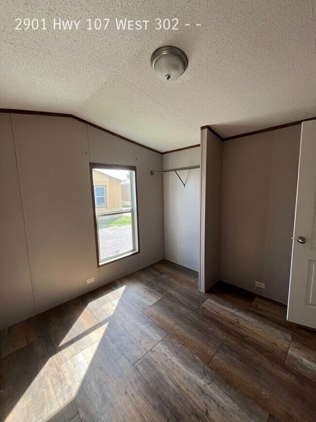 Building Photo - 2901 TX-107