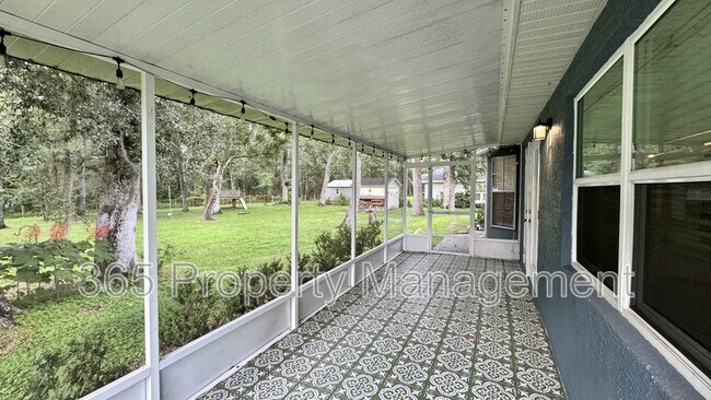 Building Photo - 616 Erin Way