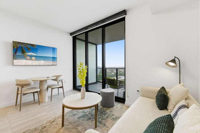 Building Photo - 580 72nd St