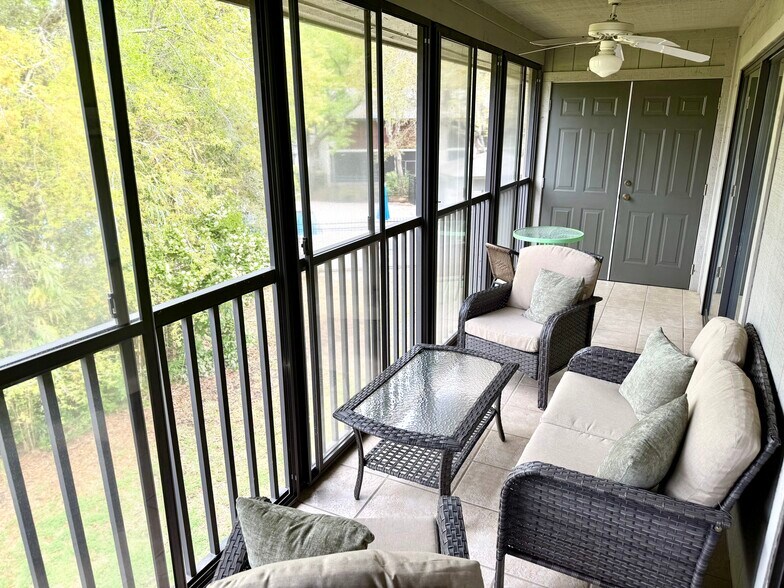 Building Photo - 26 Talavera Ct