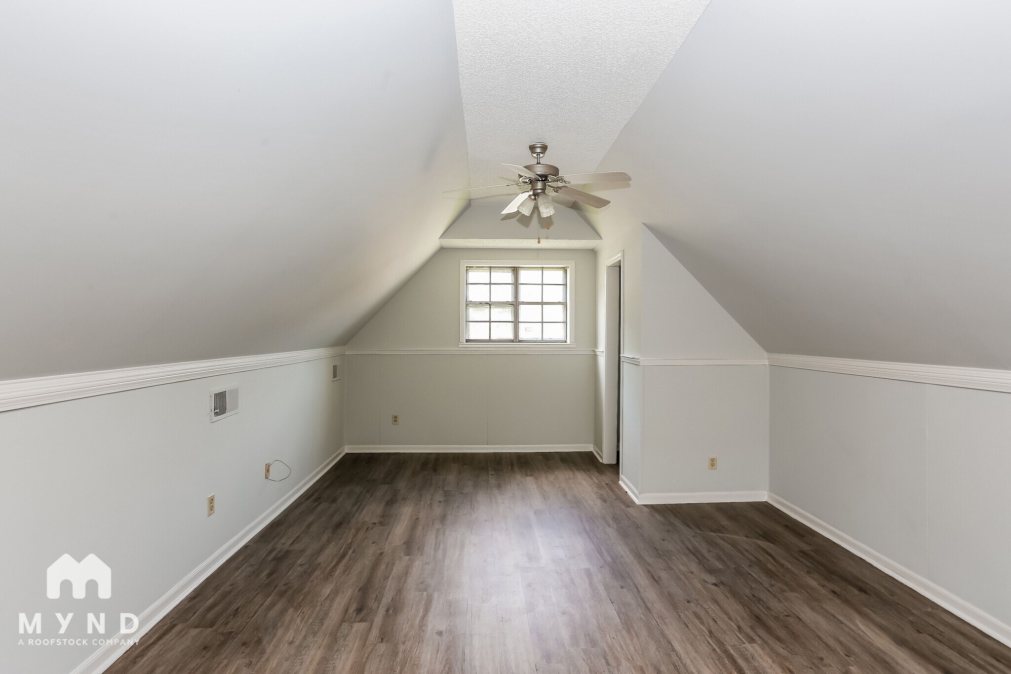 Building Photo - 6827 Starkenburg Ln