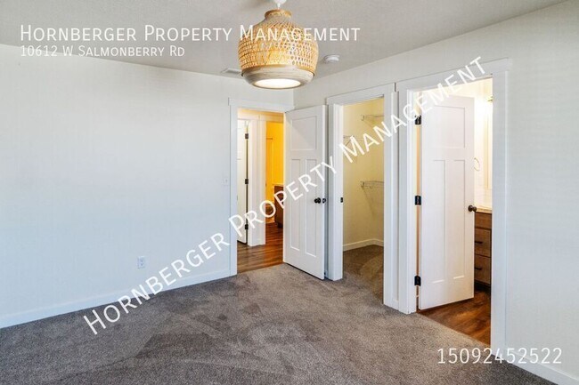 Building Photo - 10612 W Salmonberry