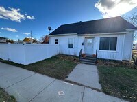 Building Photo - 715 W Thomas St