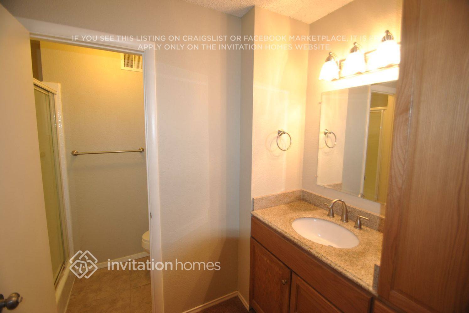 Building Photo - 1296 W Tulsa St