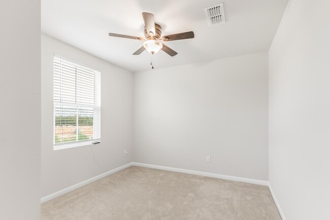 Building Photo - 228 Nepeta Dr