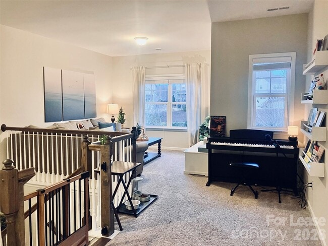 Building Photo - 8634 Shadetree St