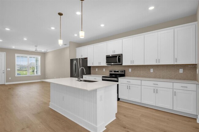 Building Photo - 17013 Haggerty Hollow Dr