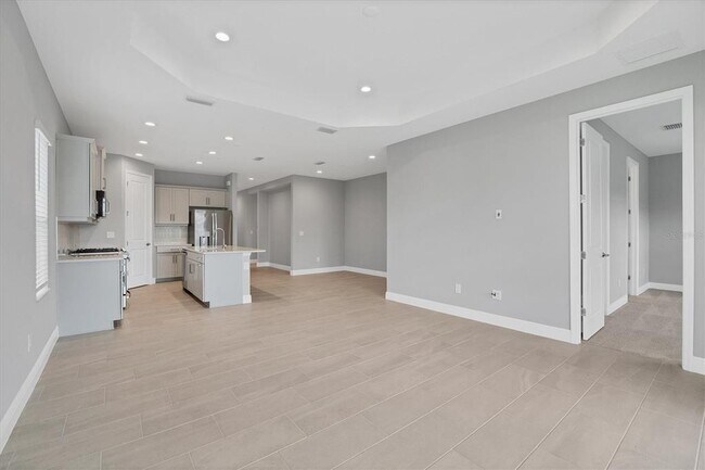 Building Photo - 2617 Star Apple Wy