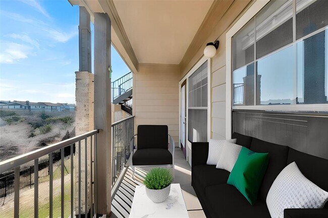 Building Photo - 2320 Gracy Farms Ln