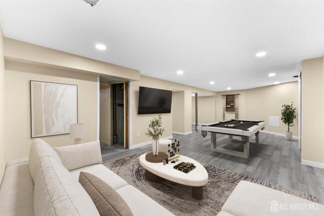 Building Photo - 14 Mayling Ct