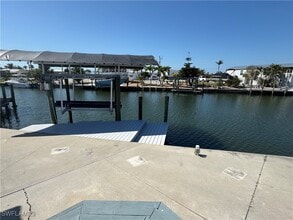 Building Photo - 3813 Dewberry Ln