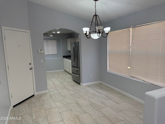 Building Photo - 4019 W Fallen Leaf Ln