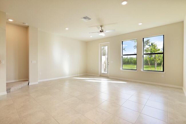 Building Photo - 4830 Indio Trl