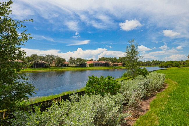 Building Photo - 9062 Dahlia Cir