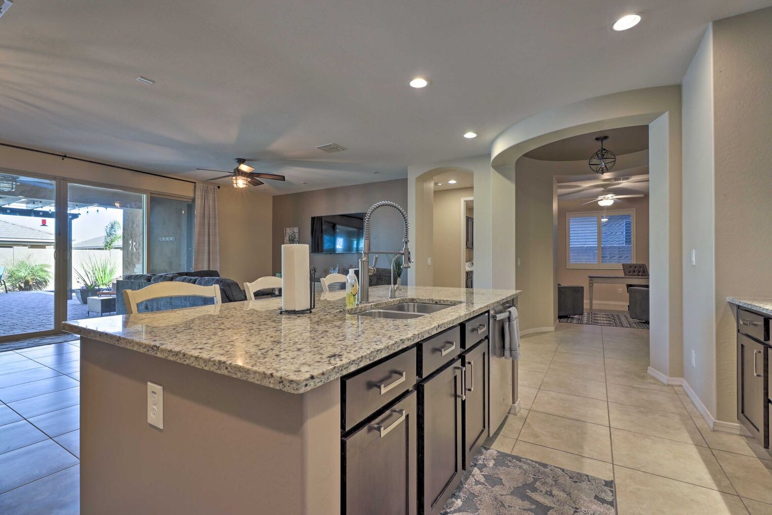 Building Photo - 20298 E Arrowhead Trail