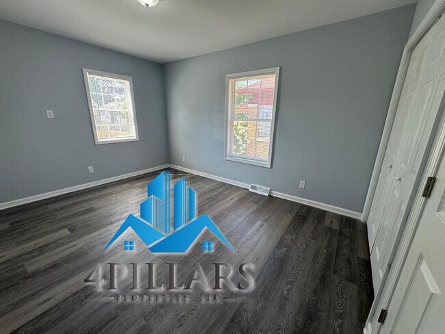Building Photo - "Beautiful 3-Bedroom Retreat with 2 Baths ...