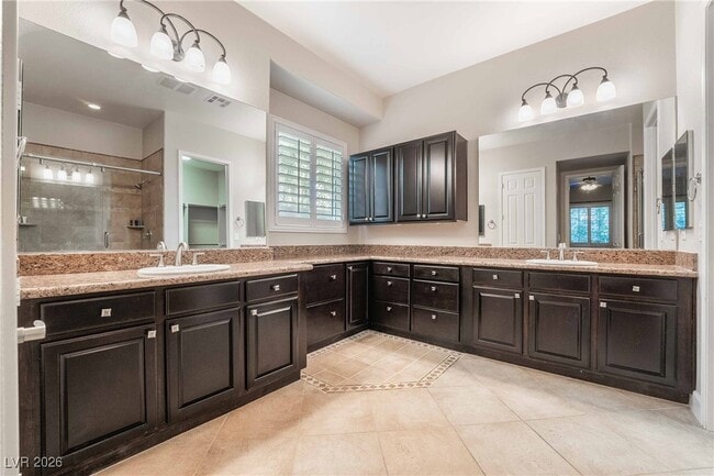 Building Photo - 2475 Blackcraig St