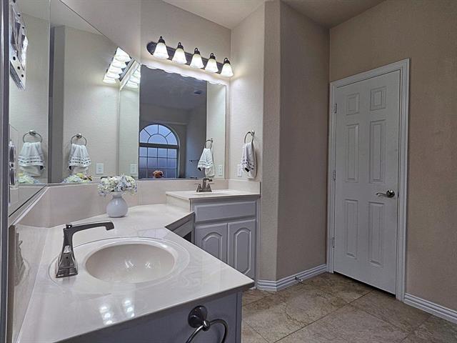Building Photo - 9808 Milkweed Ln