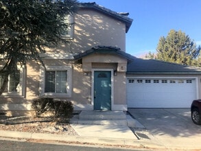 Building Photo - Great home In sparks..Close to everything!!!
