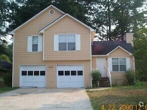 Building Photo - 5887 Mistyview Dr