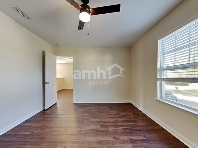 Building Photo - 4311 Hampstead Heath Dr