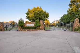 Building Photo - 1801 Fostermill Dr