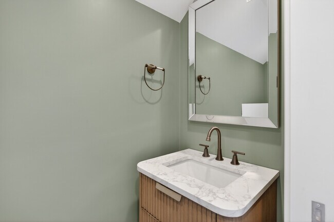 Building Photo - 17 Allston St